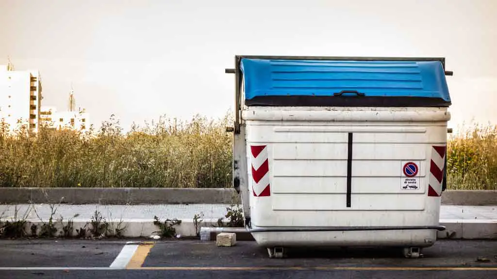 Best Places to Go Dumpster Diving in Arizona